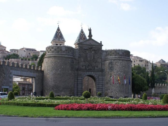 Puerta de Bisagra