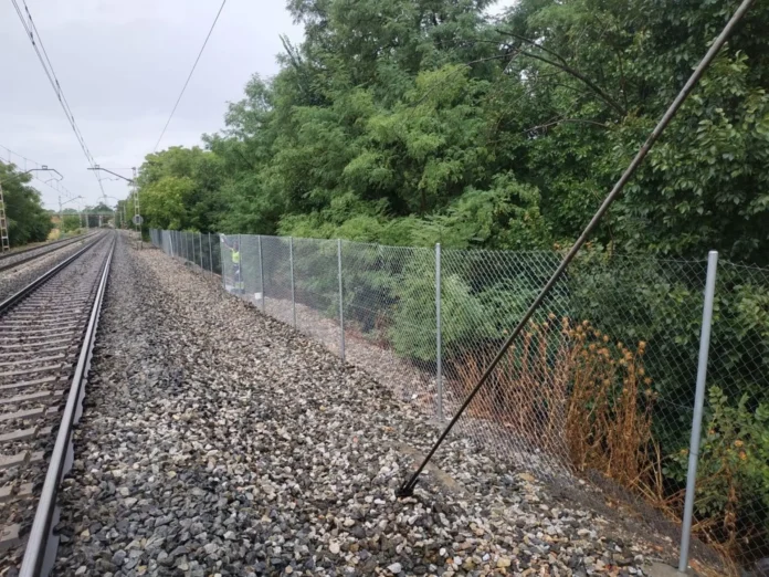 Adif reforzará los cerramientos de la infraestructura ferroviaria en el sur de Madrid y Toledo con 1,7 millones de euros