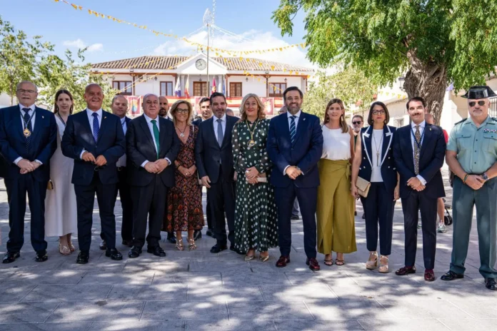 Agudo (PP) exige a Page que "salga de donde esté" para defender a Ceuta y la visita del Rey Felipe VI