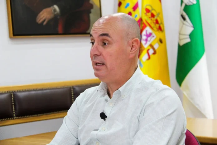 Alcalde Fuensalida quiere presentarse a la reelección para cerrar etapa de 8 años: "Percibo que la gente está contenta"