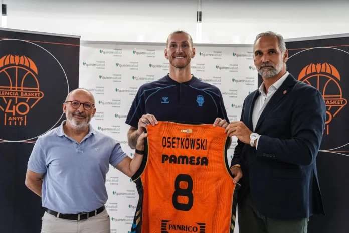 Baloncesto.- Dylan Osetkowski: "Creo que sé lo que hace falta para jugar en la acb y en la Euroliga"