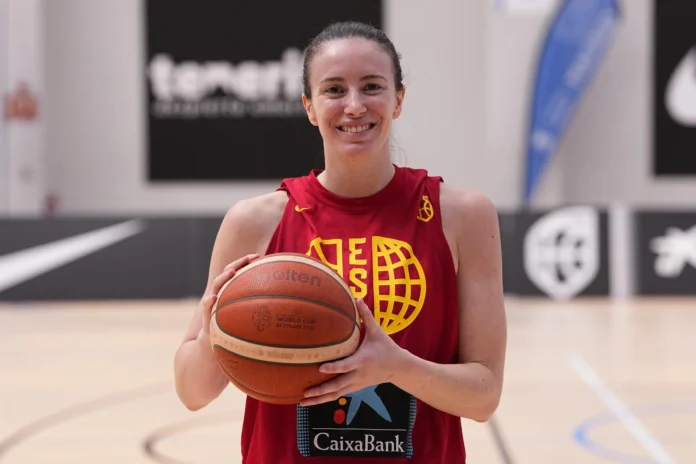 Baloncesto/Selección.- Aina Ayuso: "Trabajo para que el corto plazo funcione y me lleve al medio y largo plazo"