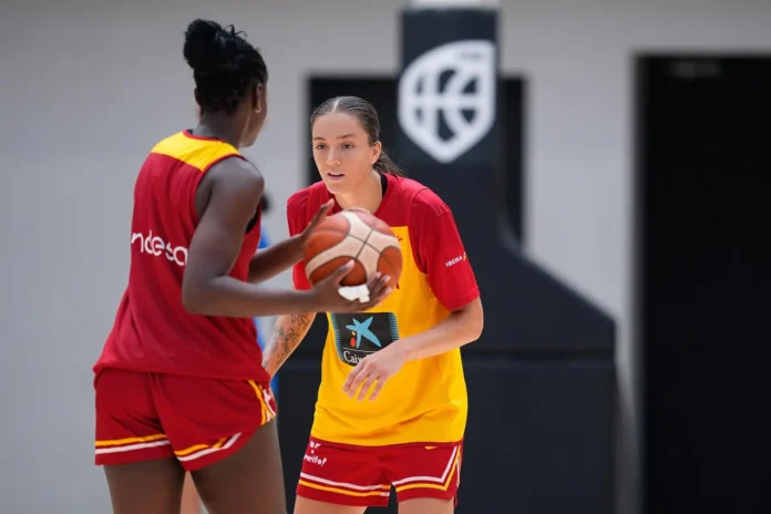 Baloncesto/Selección.- Helena Pueyo: "España sueña siempre con el oro, este grupo es especial"