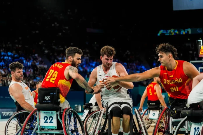 Baloncesto/Selección.- La selección masculina de BSR inicia el Mundial con victoria y la femenina cae ante la anfitriona