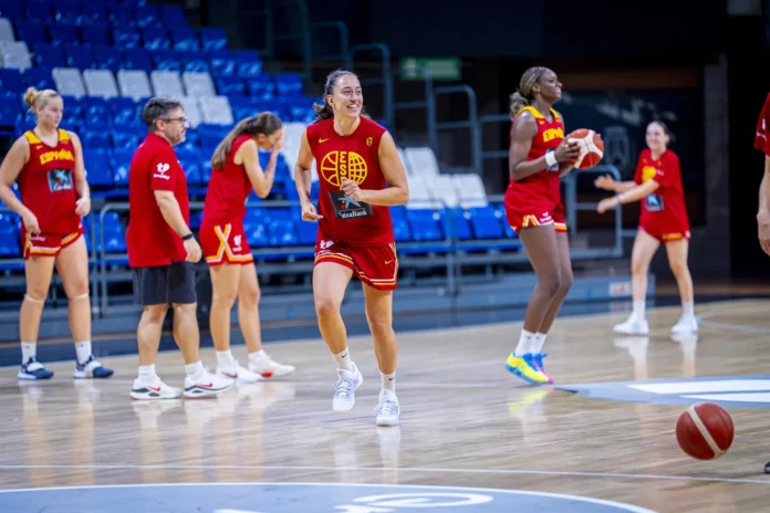 Baloncesto/Selección.- Maite Cazorla: "Vamos muy bien, aunque tenemos muchos detallitos que mejorar"