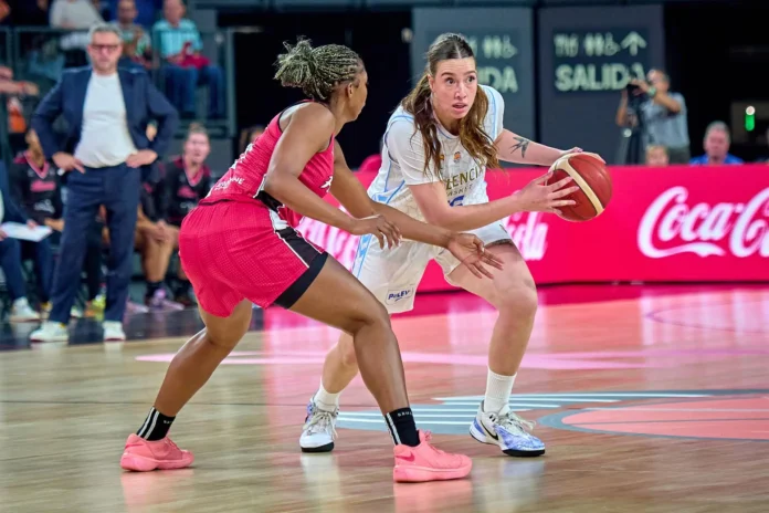 Baloncesto/Selección.- Marta Suárez, principal novedad en la lista de Miguel Méndez para los duelos de noviembre