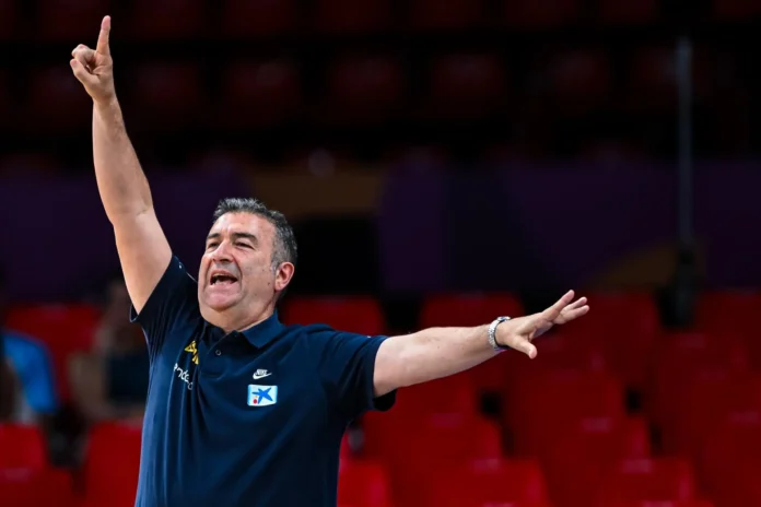 Baloncesto/Selección.- Méndez: "Ser primeros de grupo nos lleva por un camino y lo tenemos que llevar hasta el final"