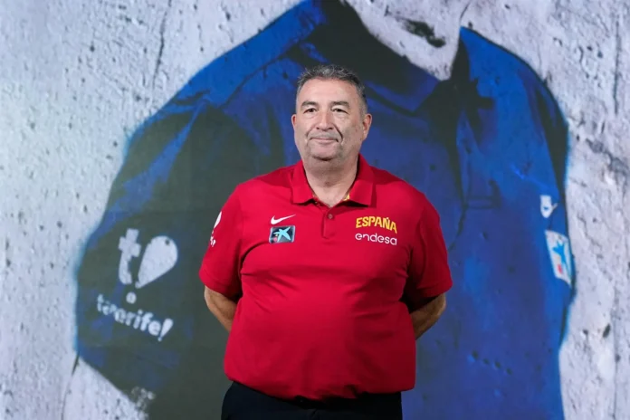 Baloncesto/Selección.- Miguel Méndez: "No voy a traer a ninguna jugadora que no ponga su talento al servicio del equipo"