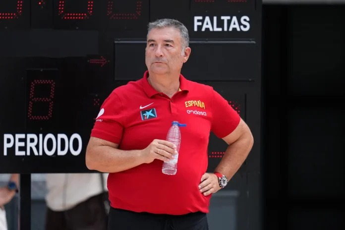 Baloncesto/Selección.- Miguel Méndez: "Queremos poco a poco empezar a encontrarnos en el campo"