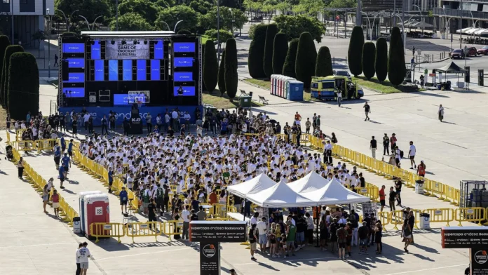 Baloncesto/Supercopa.- La Supercopa Endesa de Badalona establece un Récord Guinness del mayor torneo del 'KO'