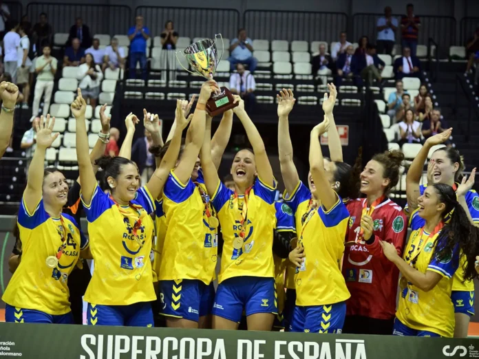 Balonmano.- El Rocasa Gran Canaria se proclama campeón de la Supercopa Iberdrola de balonmano