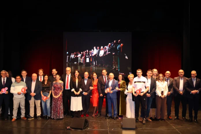 Blanca Fernández agradece el Premio Imás TV al Infocam y felicita al resto de galardonados por su aportación al deporte, la cultura y el desarrollo de Ciudad Real