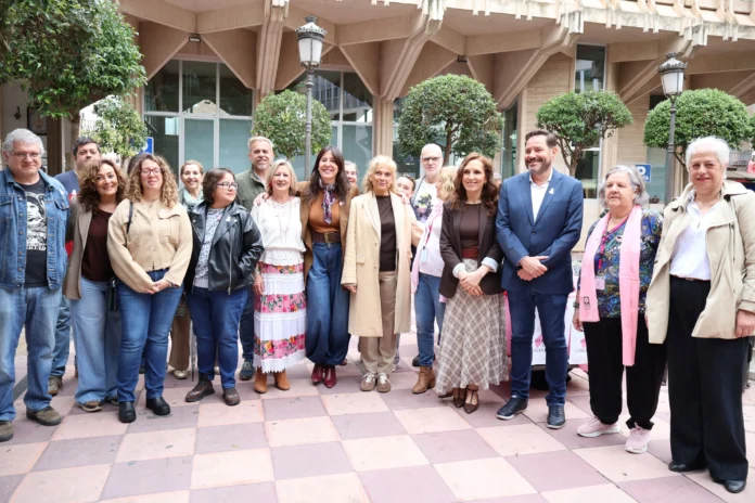 Blanca Fernández destaca la importancia de la detección precoz del cáncer de mama y el compromiso de una sanidad pública eficaz y humana para las pacientes