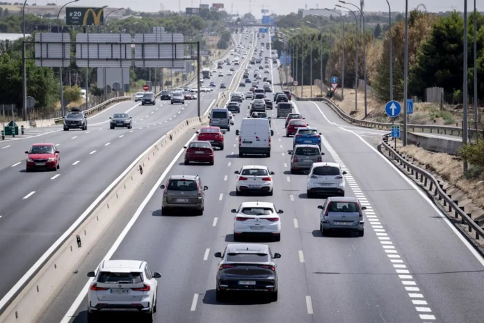 C-LM prevé 995.000 desplazamientos desde este viernes por la operación especial 'El Pilar 2026'
