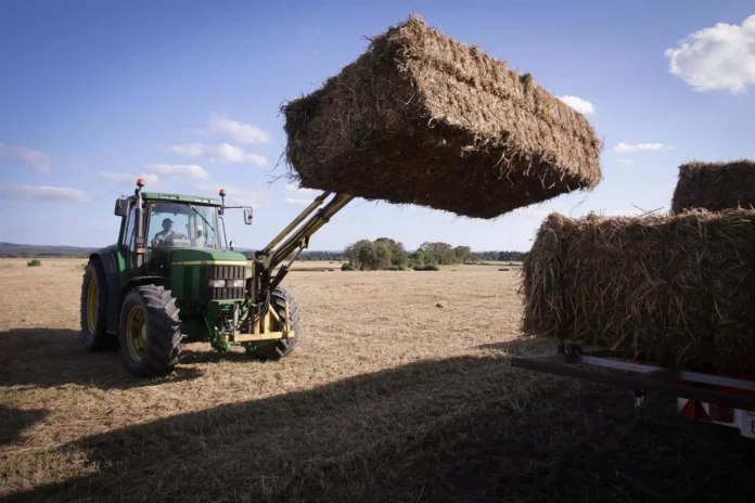 C-LM valora la prórroga de ayuda a gasóleo agrícola pero cree que no será suficiente para compensar la subida de costes