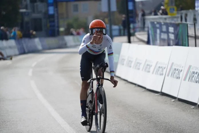 Ciclismo.- Benjamín Noval, Héctor Álvarez y Alejandra Neira se proclaman campeones de Europa de contrarreloj