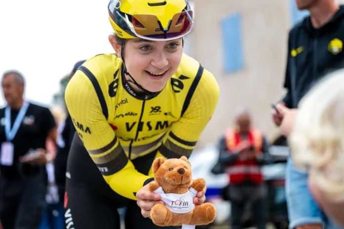 Ciclismo.- El Movistar femenino ficha a Maud Oudeman hasta 2029 y el masculino renueva a Manlio Moro hasta 2027