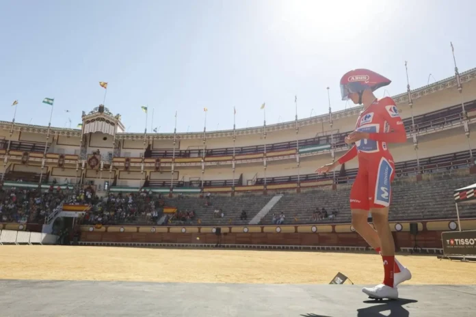 Ciclismo/Vuelta.- Mas resiste a Roglic y sale reforzado de la crono de Jerez