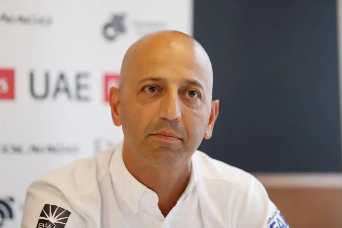 Ciclismo/Vuelta.- 'Matxin': "Pogacar quería continuar, pero le dolía mucho el hombro"