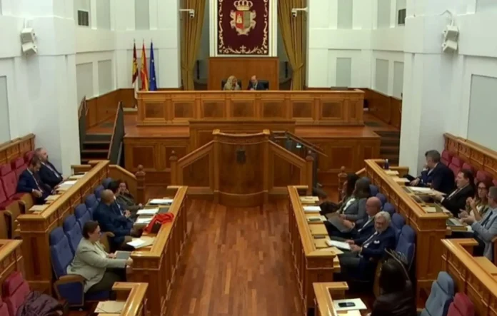 Delegados de protección de datos de parlamentos abordan en Toledo el "delicado" equilibrio transparencia-privacidad