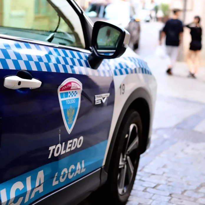 Detenido en Toledo por dejar encerrados a dos perros en un vehículo estacionado al sol y morir uno de ellos