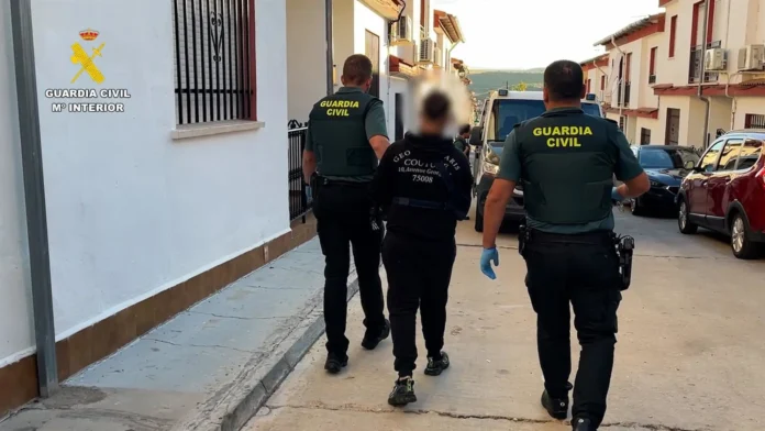 Detienen a once personas en Alcaudete de la Jara por formar un grupo criminal dedicado al tráfico de drogas