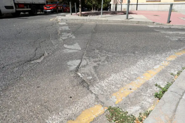 El Ayuntamiento de Toledo renueva la calzada y los aparcamientos en las calles Talavera y Diputación