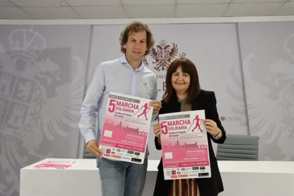 El Ayuntamiento de Toledo se une un año más a la lucha contra el cáncer de mama con la V marcha solidaria organizada por APACAMA