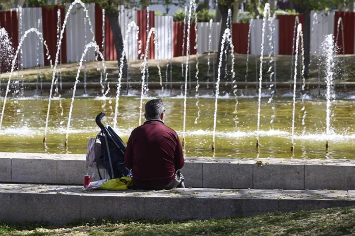 El calor predominará en España hasta el fin de semana, cuando una dana podría provocar un acusado descenso térmico