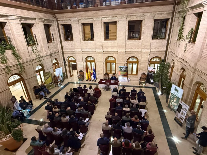 El Diario Oficial ha publicado hoy la ampliación en 21 millones de la última convocatoria de ayudas a la incorporación y planes de mejora de jóvenes para reforzar el relevo generacional