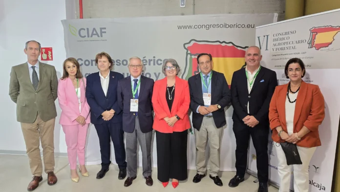 El Gobierno de Castilla-La Mancha aboga por defender de la mano del sector primario una postura común en Europa frente a los incendios forestales y en materia hídrica
