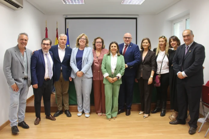 El Gobierno de Castilla-La Mancha destaca el papel esencial de los profesionales veterinarios para garantizar la salud pública y la seguridad alimentaria