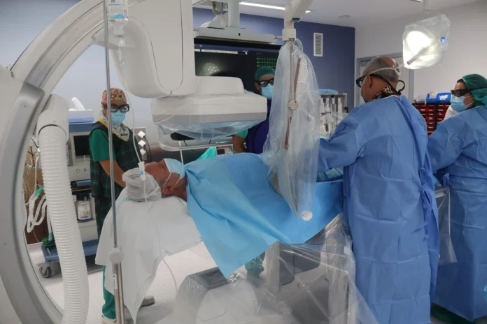 El Gobierno de Castilla-La Mancha dota al Hospital Universitario de Cuenca de tecnología IVUS para optimizar las angioplastias coronarias complejas