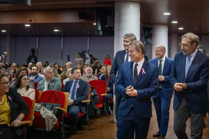 El Gobierno de Castilla-La Mancha presenta el Plan contra el cáncer como un compromiso por la equidad en la prestación de servicios