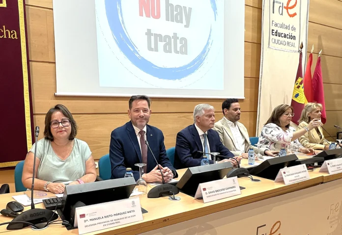 El Gobierno de Castilla-La Mancha refuerza su compromiso contra la trata y la explotación sexual con más prevención, recursos y coordinación