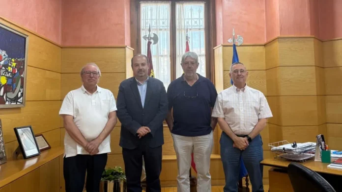 El Gobierno de Castilla-La Mancha y la Asociación Manuel Azaña estudian nuevas actuaciones en materia de memoria democrática