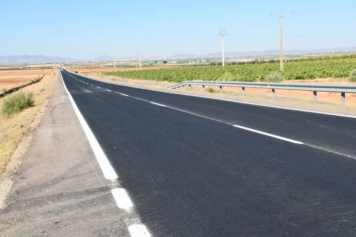 El Gobierno regional acondiciona cerca de 29 kilómetros de carreteras en la Sierra de Alcaraz y Segura por donde discurrirá la Vuelta Ciclista a España 2026