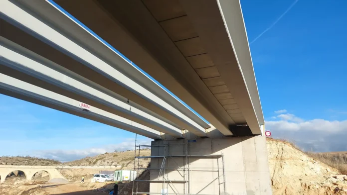 El Gobierno regional concluye la obra de emergencia y reabre al tráfico el puente sobre el río Piedra en Embid tras una inversión de 882.000 euros