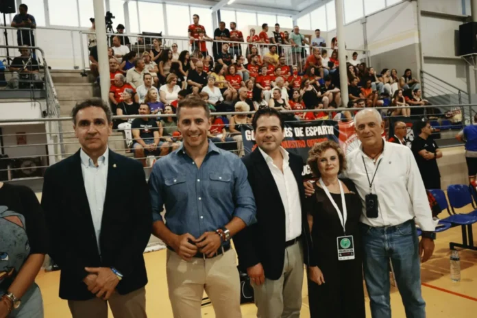 El Gobierno regional destaca el debut histórico del Soliss Balonmano Pozuelo como un nuevo impulso al deporte femenino de Castilla-La Mancha