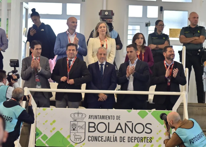 El Gobierno regional destaca la importancia del balonmano y del deporte femenino como referentes deportivos en Castilla-La Mancha