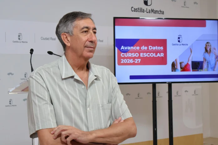 El Gobierno regional inicia el curso escolar en Ciudad Real con más docentes, una mayor inversión en infraestructuras y ayudas para las familias