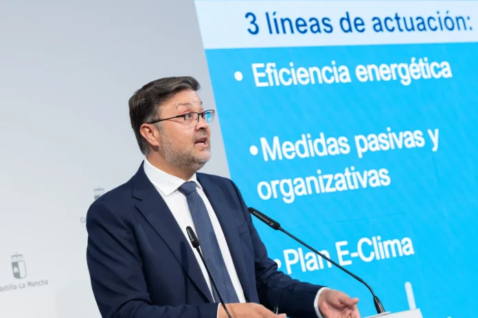 El Gobierno regional pone en marcha el Plan E-Clima para mejorar el confort térmico de las aulas, principalmente ante episodios de altas temperaturas