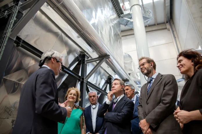Emiliano García-Page presume de que cerca del 90% de la energía que se consume en Castilla-La Mancha proceda de renovables