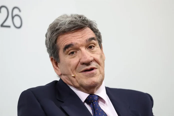 Escrivá señala a la digitalización y la ciberseguridad como retos de las cooperativas de crédito