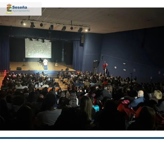 😂🎭 DAVID PUERTO LLENA DE HUMOR LA CASA DE LA CULTURA DE SESEÑA 🎭😂