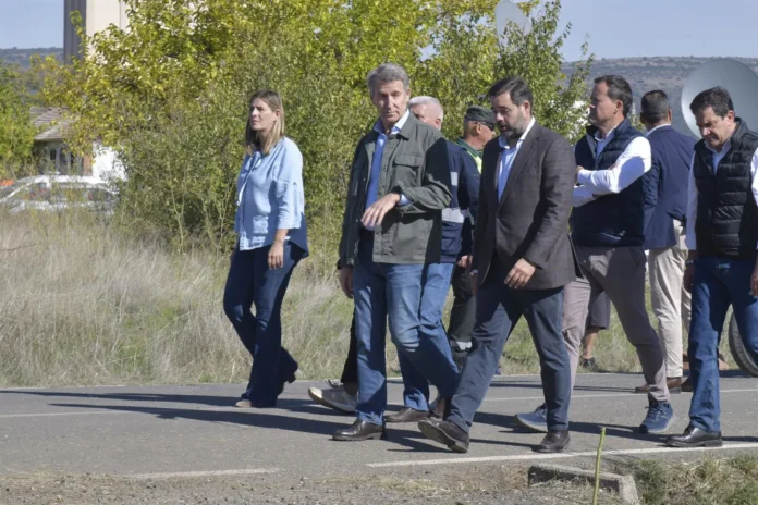 Feijóo cree que las responsabilidades políticas no pueden esperar y critica que Sánchez mantenga a Puente