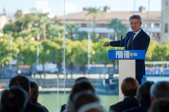 Feijóo renueva el 60% de sus cabeza de lista al Congreso, que presentará este domingo en Salamanca