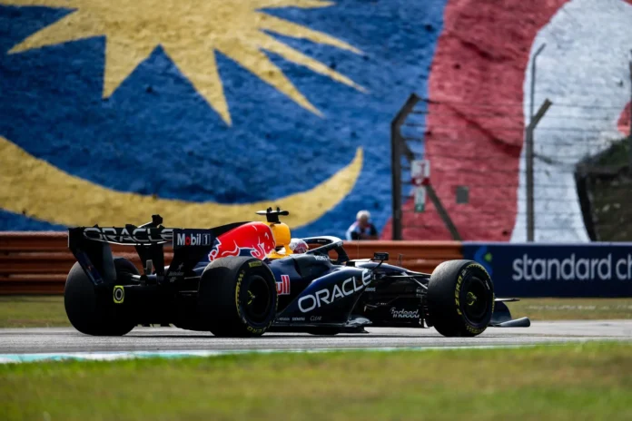 Fórmula 1/GP Baréin.- AV.- Verstappen se reencuentra con la pole en Sepang y Alonso y Sainz pasan a Q2