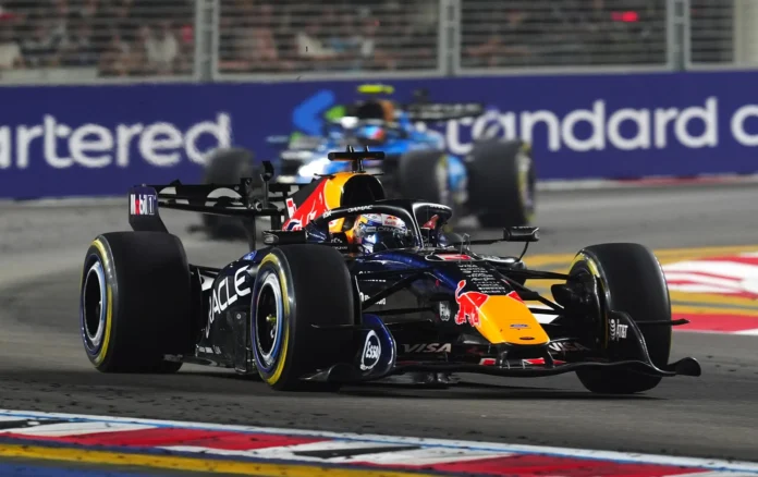 Fórmula 1/GP Singapur.- AMP.- Verstappen arrasa en Singapur y Antonelli tendrá su primer 'match point' en Austin