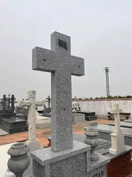 Crucifijos en Cementerio